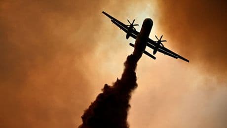 Canadair, avions Dash... De quelle armada aérienne dispose la France pour lutter contre les incendies?