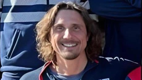 Alain Sainz, el bombero vasco fallecido durante una prueba de natación en aguas de Lisboa: sufrió una parada cardiaca