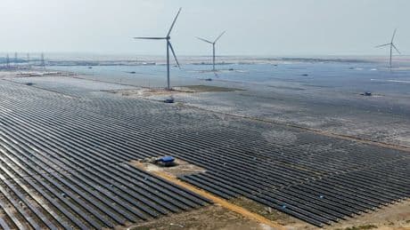 Inde : la moitié de l’électricité désormais renouvelable, mais le charbon reste indispensable