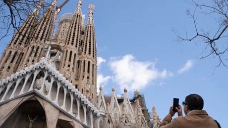 La Sagrada Familia sortea 20.000 entradas gratuitas para celebrar la Mercè