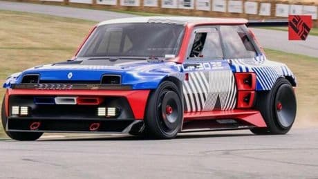 Renault al Festival of Speed di Goodwood, si esibisce la belva elettrica R5 Turbo 3E
