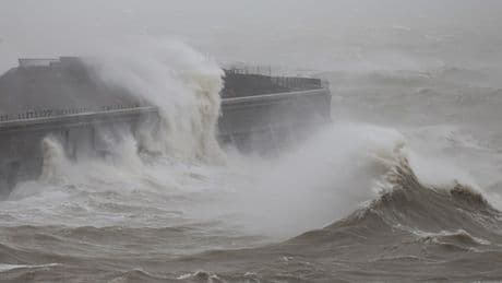 Map reveals where band of ‘intense and fast-moving’ thunderstorms will hit TODAY – bringing lightning, hail & downpours