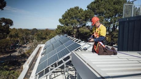 Transforma tu pyme: cómo la eficiencia energética marca la diferencia