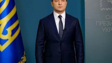 ABD'li yetkililer merak edileni açıkladı: Zelenskiy görüşmede takım elbise giyecek mi?