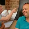 Kurt bakent zijn territorium af in ‘B&B zoekt lief’: “Louis is geen man die bij Karin past”