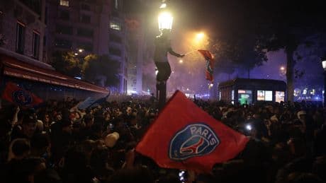 Football : 43 interpellations et un blessé grave après la victoire du PSG contre Arsenal