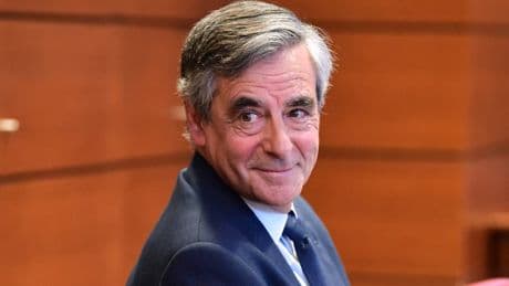 "Il est allergique au en même temps": François Fillon voit en Bruno Retailleau un "anti-Macron" avant 2027