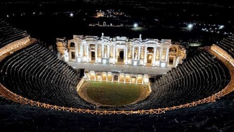 Gece ziyaretine açılmıştı: Pamukkale ve Hierapolis'e yoğun ilgi