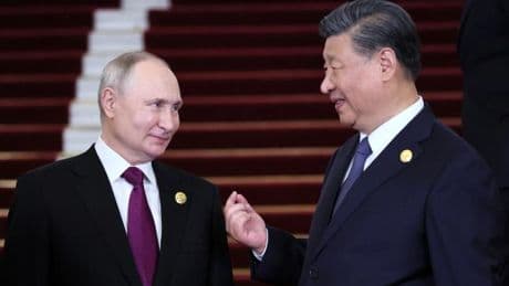 En visite en Russie, Xi Jinping salue le “soutien ferme” de Poutine sur Taïwan