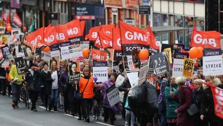Clyde Tunnel ‘could close’ as workers vote to strike for better pay