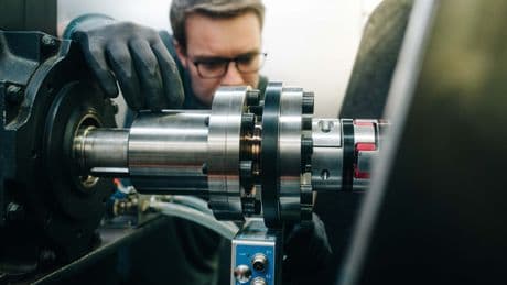 204 PS wiegen nur 24 Kilo: Münchner Spezialisten bauen neuen Super-Motor