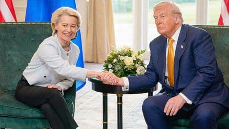 Estados Unidos y la UE formalizan el acuerdo que pone fin a la guerra comercial