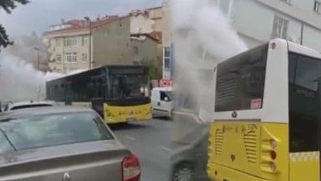 Bakımsız İETT otobüsleri tehlike saçıyor: Trafikte zor anlar