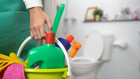 WC-Reiniger bei ÖKO-TEST: Viele Produkte zuverlässig – bekannte Marke enttäuscht