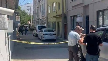 İhbara giden polisi bıçakla yaralayan şüpheli vurularak yakalandı