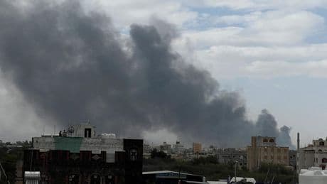 Israel bombardea la capital de Yemen