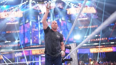 Das wurde im TV nicht gezeigt - „Stone Cold“ verletzt Fan bei WWE-Comeback