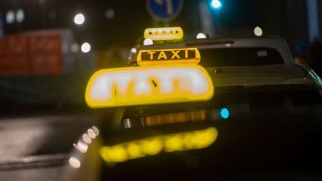 Berliner Taxi-Branche: Taxi-Innung feiert Geburtstag - mit angezogener Handbremse