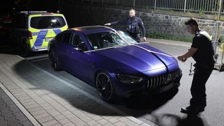19-Jährige stirbt nach Unfall mit Sportwagen