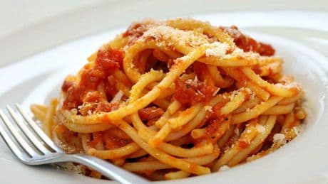 « Je suis nutritionniste et voici mes conseils pour manger sainement sans dépenser plus »