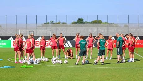 Trainingslager in Herzogenaurach | DFB-Frauen arbeiten am Feinschliff für die Titelmission