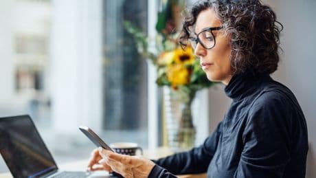 Achtung, dreister Phishing-Versuch - Verbraucherzentrale warnt vor falscher DB-Mail