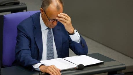 Mientras Alemania se rearma, España se refugia en la retórica