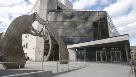 Man found not criminally responsible for knife attack on pastor must stay in hospital