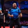 Darter Jermaine Wattimena in tranen na eerste PDC-titel: ‘Eindelijk heb ik er een!’