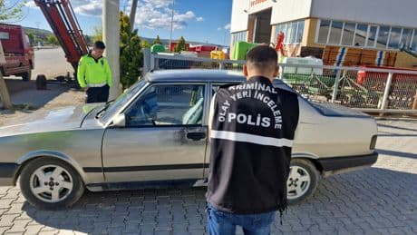 Çorum'da 4 genç çalıntı araçla drift atarken yakalandı