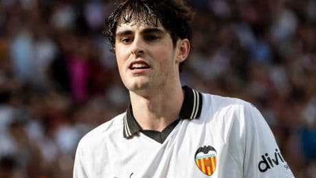 Man Utd target ‘REJECTS latest contract offer from Valencia as Red Devils prepare to make £22m bid’