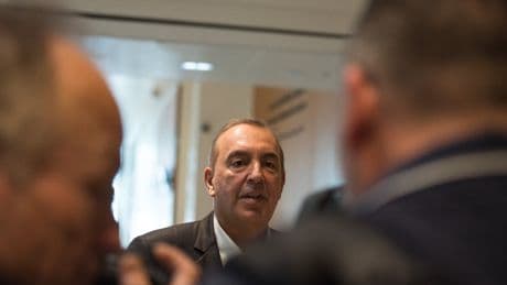 Europe 1 obligé d’isoler ses stagiaires de seconde en présence de Jean-Marc Morandini sur l’antenne, selon Médiapart