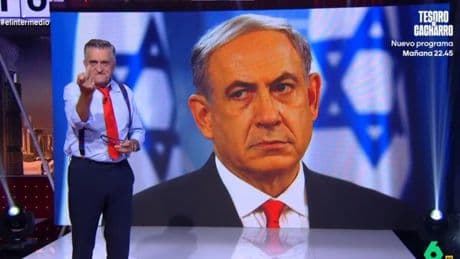 Wyoming le dedica una peineta a Netanyahu al inicio de 'El Intermedio'