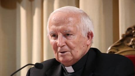 El cardenal Antonio Cañizares, hospitalizado por su "delicado estado de salud"