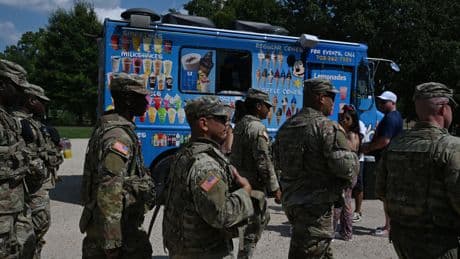 National Guard Troops in Washington Stick to Tourist Areas