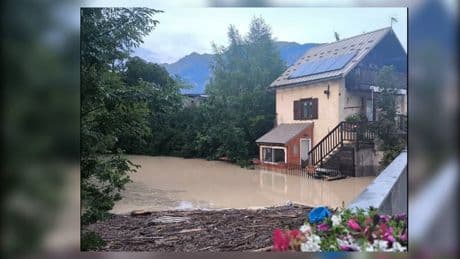 Hautes-Alpes: le département touché par des inondations et par la foudre