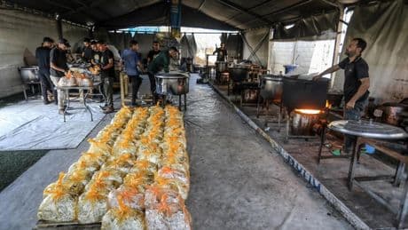 La ONG del chef José Andrés deja de dar comidas en Gaza por falta de suministros por el bloqueo de Israel