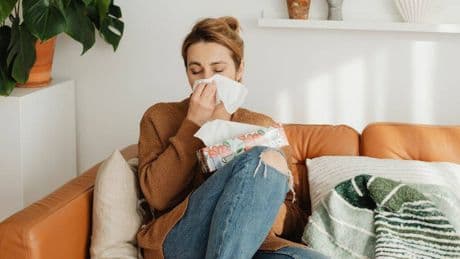 Cómo ayuda el jengibre a combatir la tos seca y un resfriado de forma natural