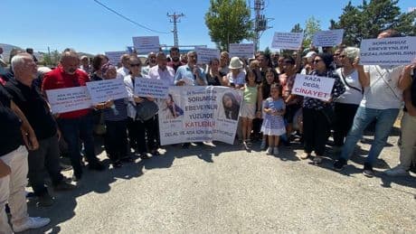“Bu bir trafik kazası değil, katliamdı”: Ada ve Zelal davasında adli tıp raporu bekleniyor