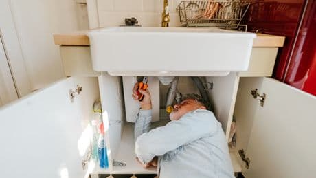 Abfluss verstopft? Mit diesem Werkzeug lösen Sie das Problem im Handumdrehen