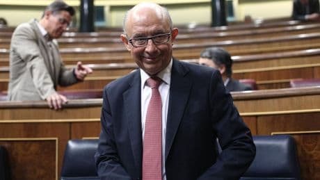 Cuando Montoro justificó la purga en Hacienda porque "estaba llena de socialistas"