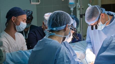 Boy kısaltma için Türkiye’ye geliyorlar! Uzmanlar ölüm riskine karşı uyarıyor