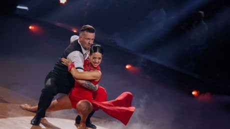 Leute: "Let's Dance"-Gewinnerin Dzumaev über Bandscheibenvorfall