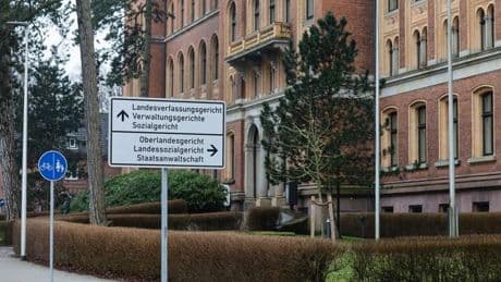 Vergabeverfahren: Deutsche Bahn klagt im Streit um Bahnstrecke Kiel-Hamburg