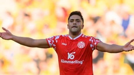 Rassismus unter deutschen Fußballfans: Das hier ist euer Problem – kümmert euch!