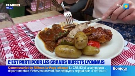"On est complet": le premier service des Grands Buffets lyonnais