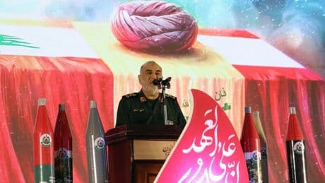 Israel dice que Irán ha lanzado más de un centenar de drones hacia su territorio en respuesta a los ataques israelíes