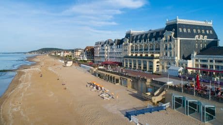 «Ça n’avait pas de cohérence» : piscine fermée, moins de «clim»... Ces hôtels qui font le pari de la sobriété