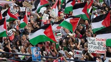 Police Scotland warn Pro-Palestine protestors they will take action amid Edinburgh protest