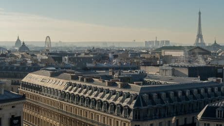 «Sans incitations financières, rien ne sera fait» : combien va coûter la décarbonation de Paris à ses habitants